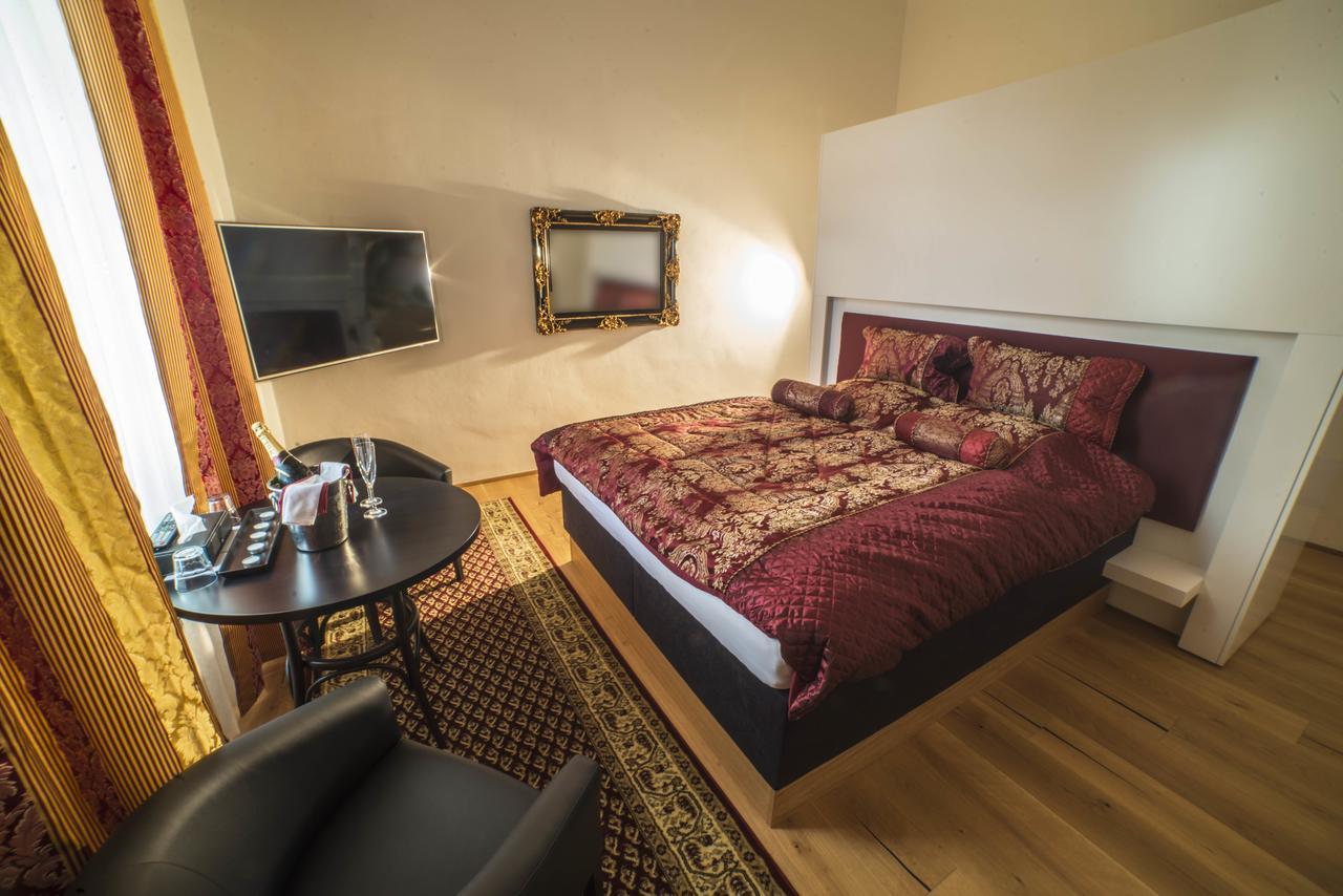 Hotel Panstvi Dlouha Lhota Eksteriør bilde