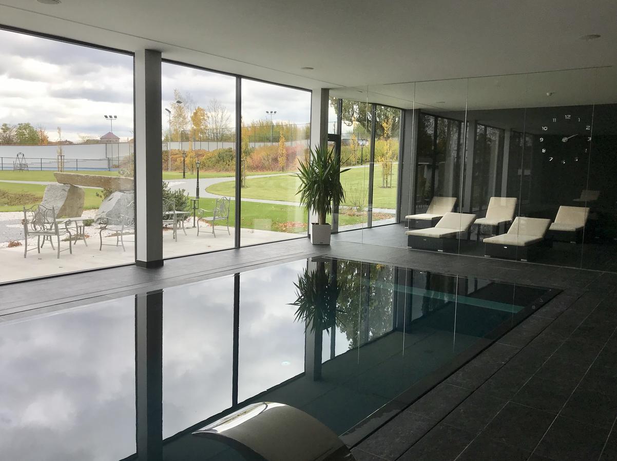 Hotel Panstvi Dlouha Lhota Eksteriør bilde